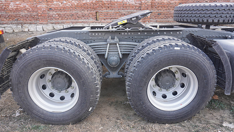 howo 371 tractor