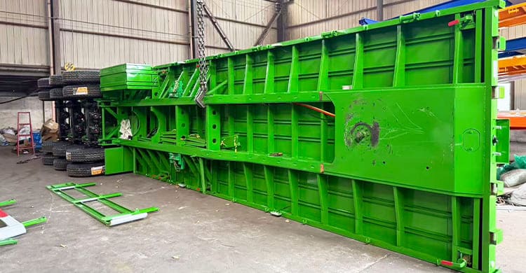 Tri Axle Dropside Trailer for Sale in Dar es Salaam