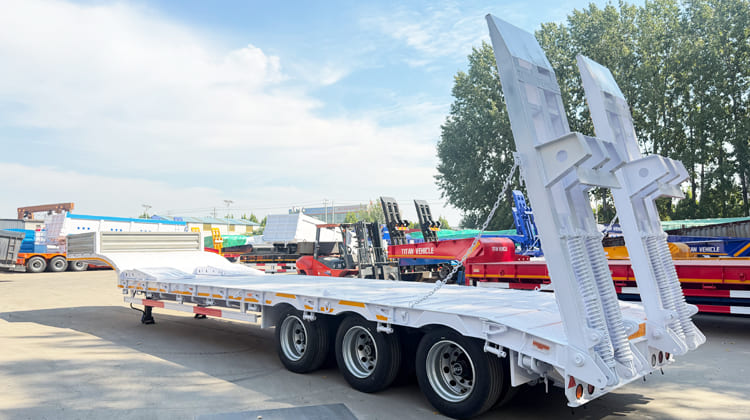 3 Axle Low Bed Trailer Price for Sale in Tanzania