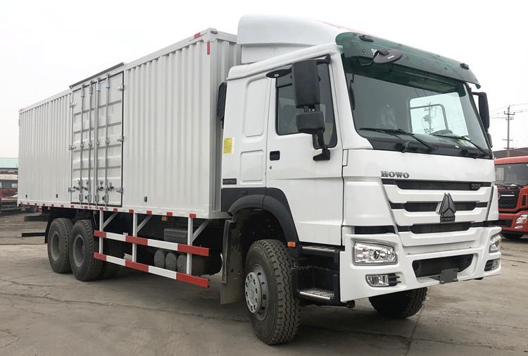 Sinotruk Howo 6x4 Cargo Box Truck Price for Sale in Guinea Kankan