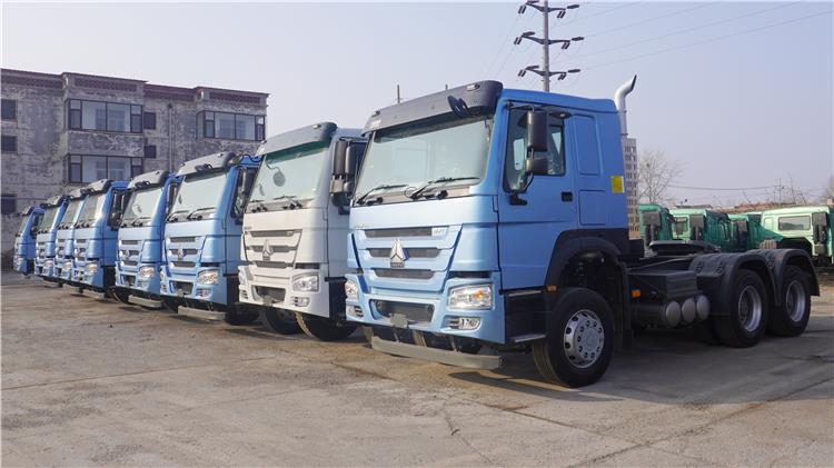 Sinotruk Howo 371 Truck Tractor 6x4 for Sale Price in Guinea Kamsar