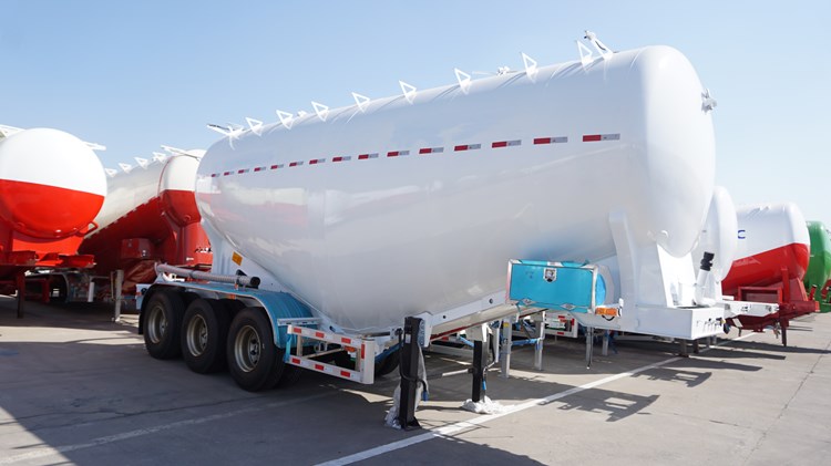 42cbm Cement Bulker Truck Trailer for Sale in Guinea Kindia