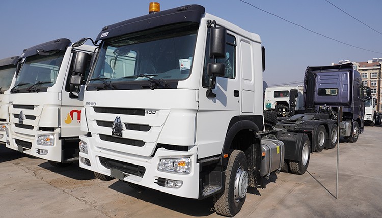 New Howo Truck 400 | Howo Tractor Truck Price in Tanzania