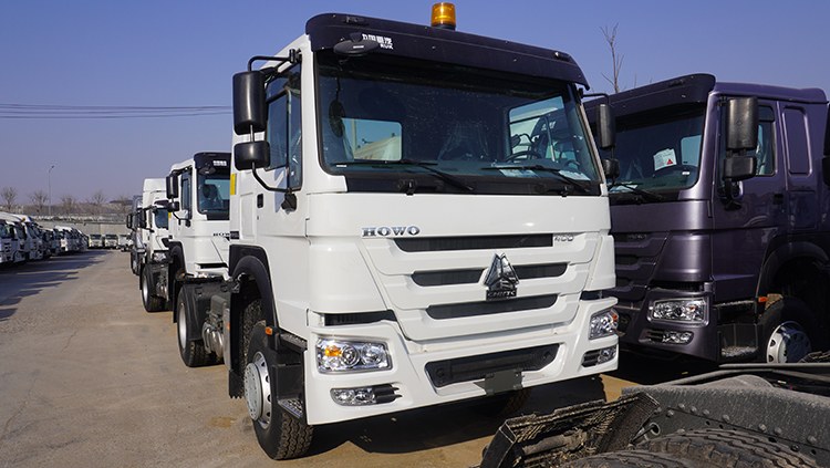 New Howo Truck 400 | Howo Tractor Truck Price in Tanzania