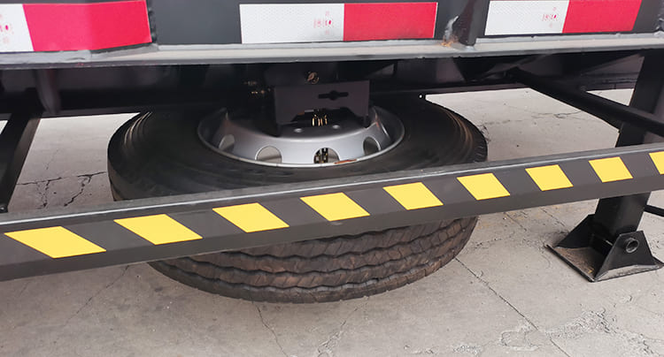 CIMC China 4 Axle Lowbed Truck Trailer for Sale in Tanzania Mtwara