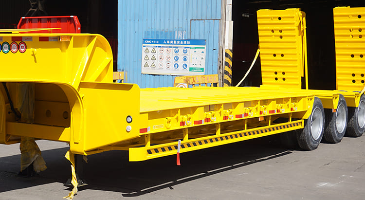 CIMC Trailer Dealer | CIMC 3 Axle Low Loader Trailer for Sale in Tanzania 