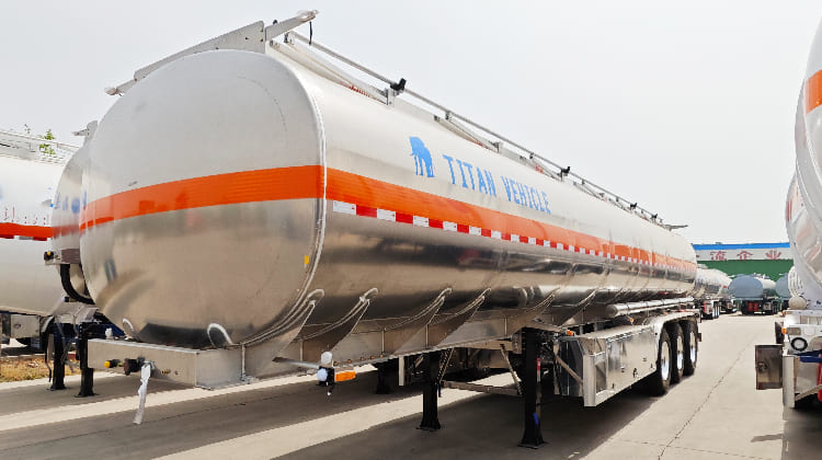 Aluminum Diesel Fuel Tanker Trailer for Sale in Dar es salaam