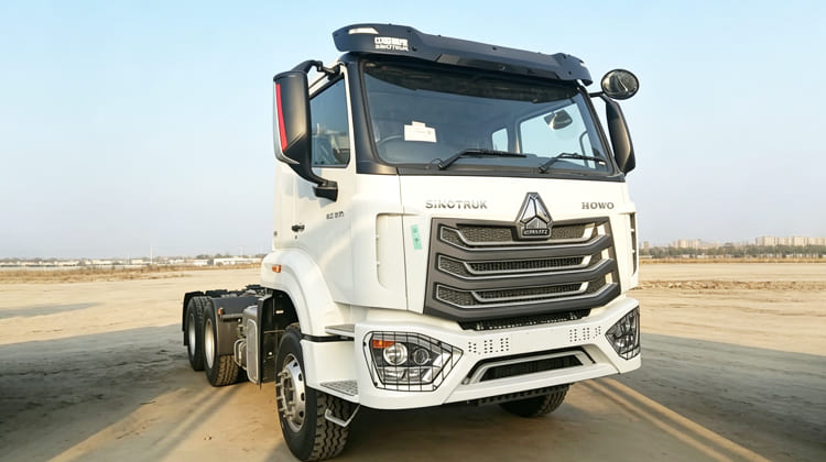 Brand New CNHTC Howo NX 6x4 Tractor Truck Price in Dar es Salaam