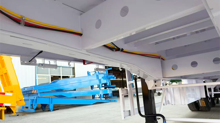 CIMC Semi Trailer VS Titan Flatbed Semi Trailer for Sale in Tanzania