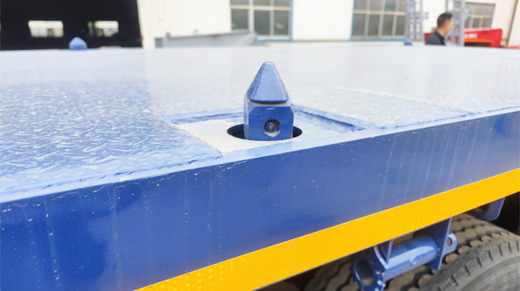 Tri Axle Semi Truck Flatbed Trailer for Sale in Zambia 