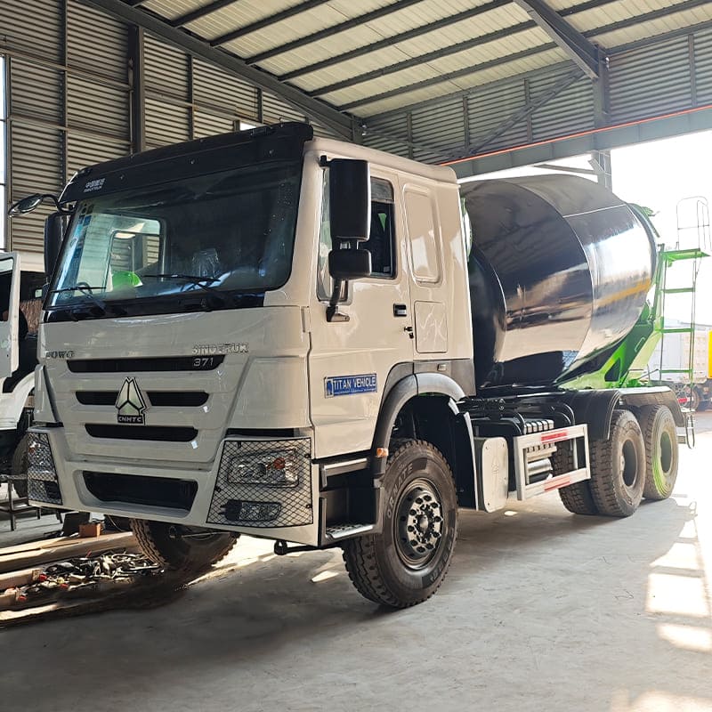 RHD Used Howo Concrete Mixer Truck