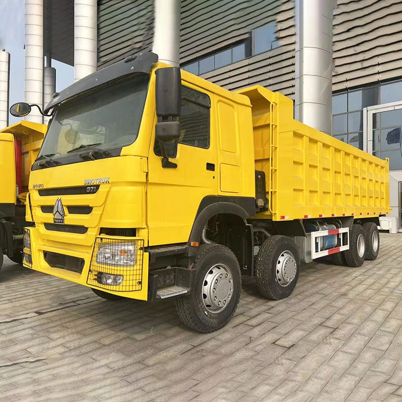2Nd Hand Sinotruk Howo 8x4 Dump Truck