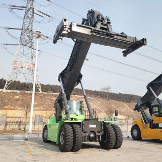45T Port Reach Stacker